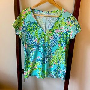 Lilly pulitzer tshirt
